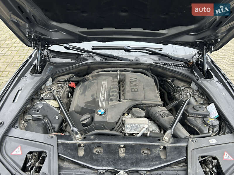 Седан BMW 5 Series 2015 в Прилуках