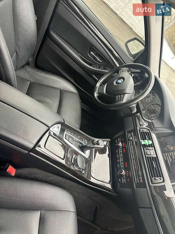Седан BMW 5 Series 2016 в Києві