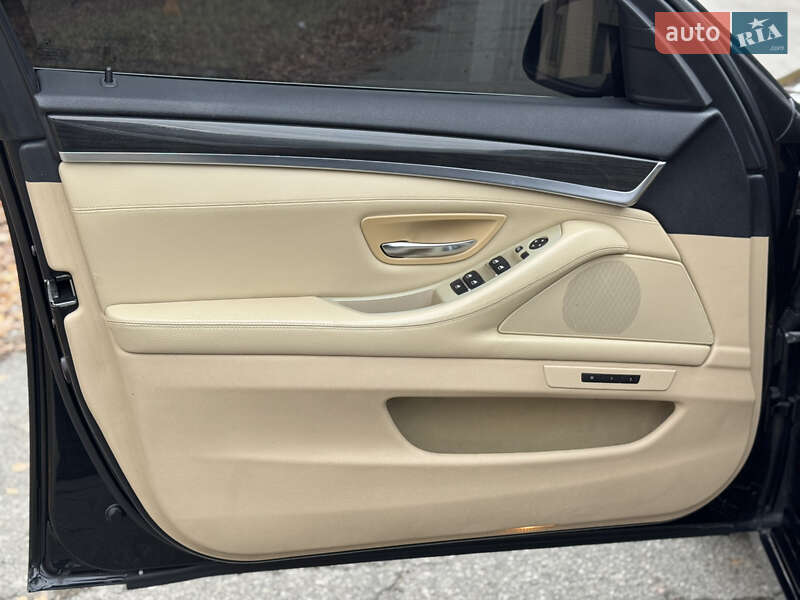 Седан BMW 5 Series 2010 в Киеве