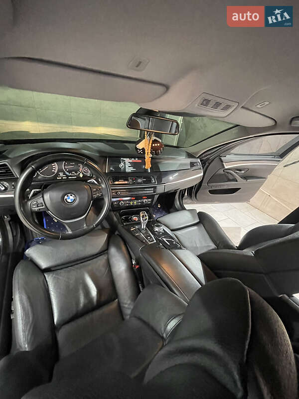 Седан BMW 5 Series 2011 в Днепре
