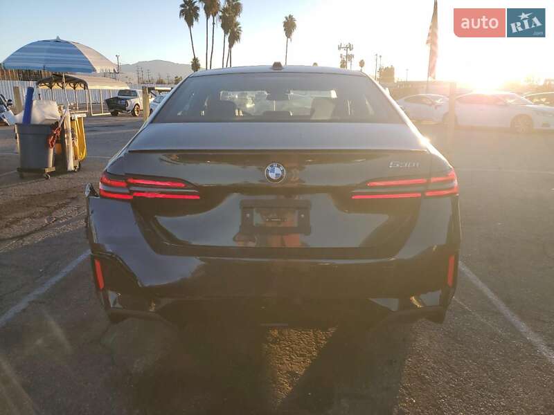 Седан BMW 5 Series 2024 в Львове
