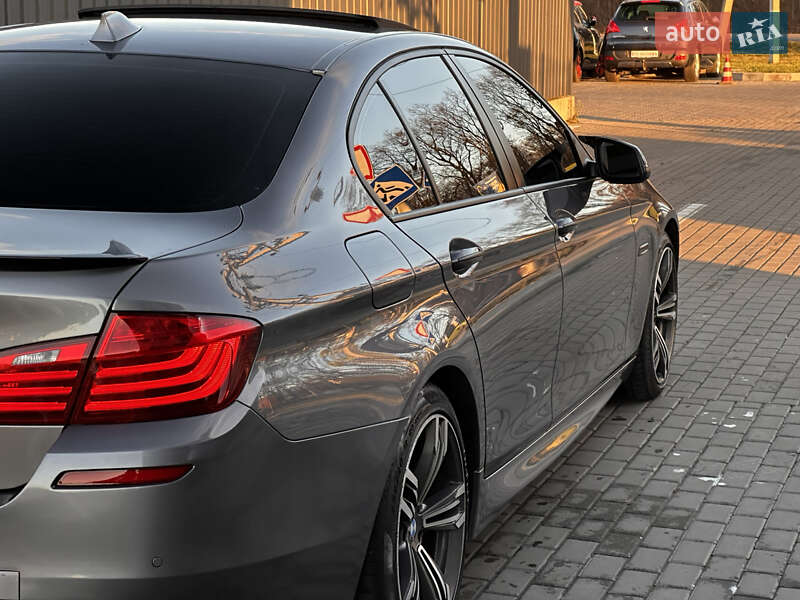 Седан BMW 5 Series 2015 в Луцке