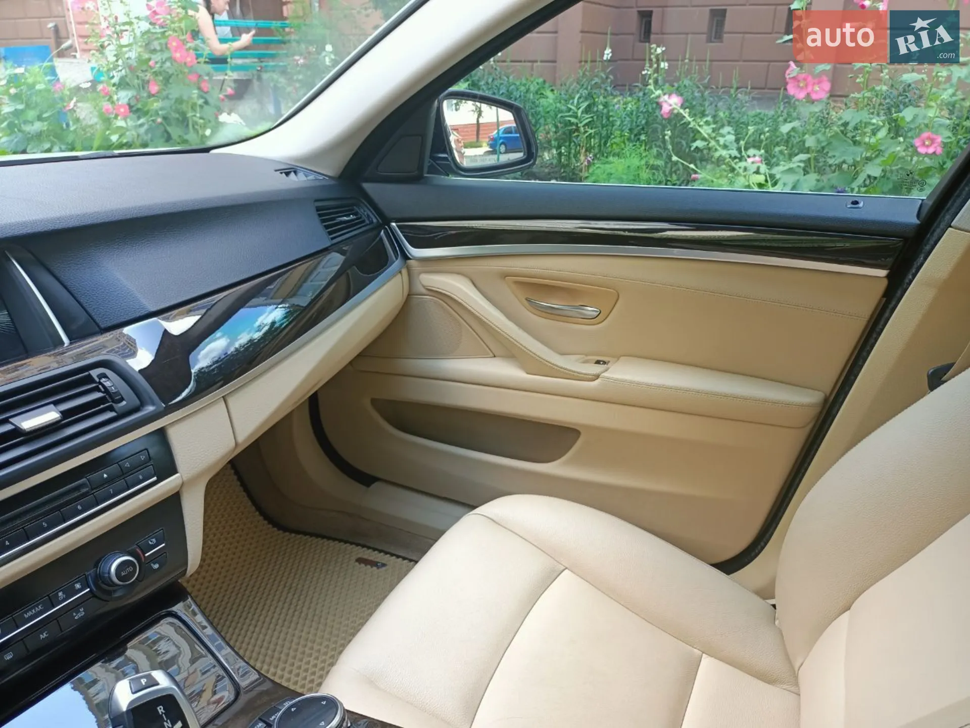2013 BMW 5er - мініатюра 14