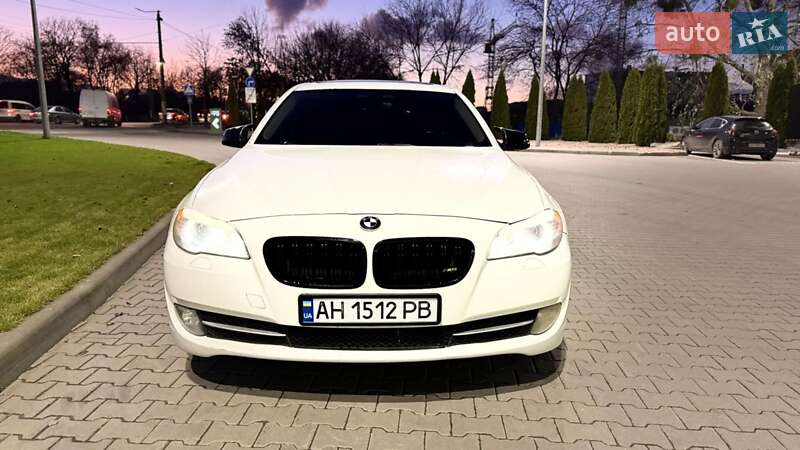 Седан BMW 5 Series 2011 в Житомире