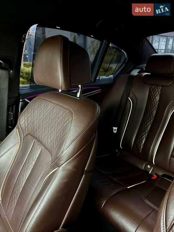 Седан BMW 5 Series 2018 в Ивано-Франковске