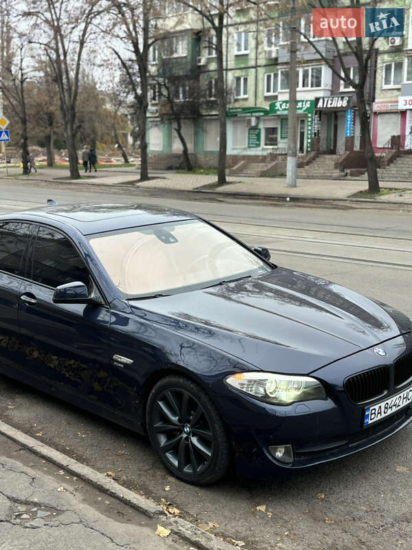 Седан BMW 5 Series 2012 в Кривом Роге