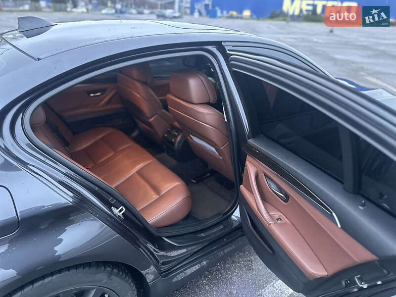 Седан BMW 5 Series 2012 в Днепре