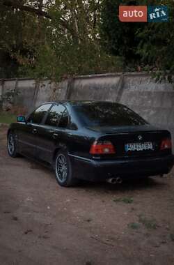 Седан BMW 5 Series 1999 в Кривом Роге