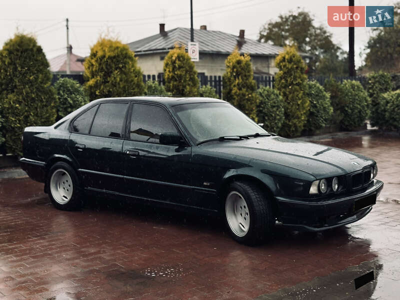 Седан BMW 5 Series 1995 в Долине