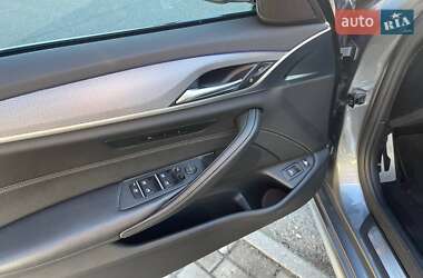 Седан BMW 5 Series 2018 в Ужгороді