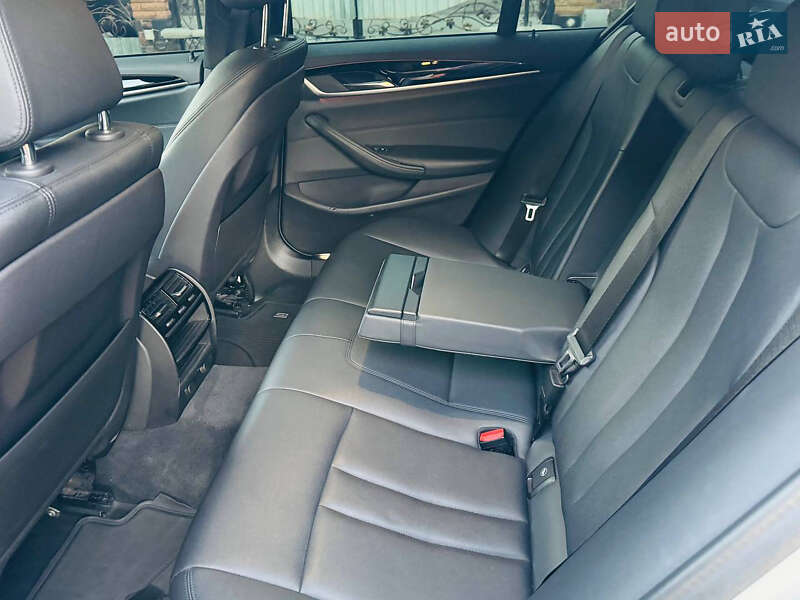 Седан BMW 5 Series 2018 в Киеве