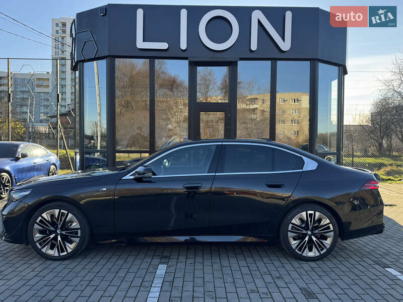 Седан BMW 5 Series 2024 в Львове фото 5 Седан BMW 5 Series 2024 в Львове