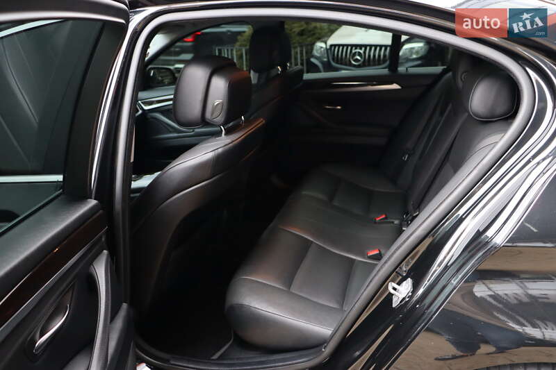 Седан BMW 5 Series 2013 в Львове