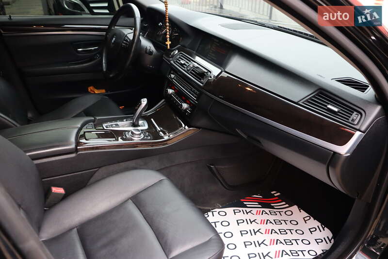 Седан BMW 5 Series 2013 в Львове