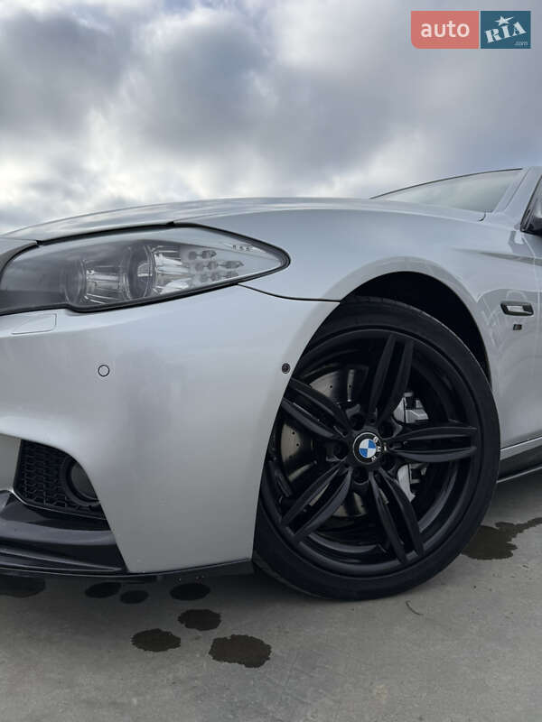 Седан BMW 5 Series 2011 в Черновцах
