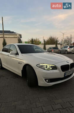 Седан BMW 5 Series 2013 в Измаиле