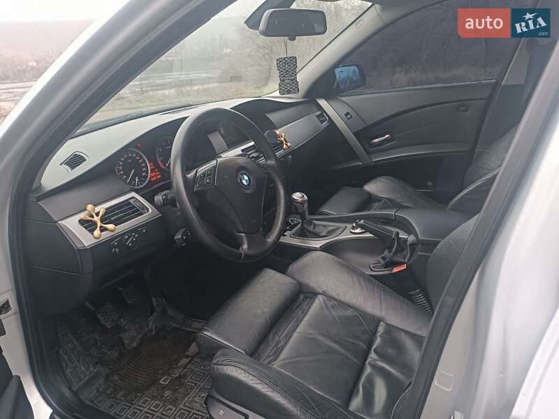 Седан BMW 5 Series 2003 в Ямполе
