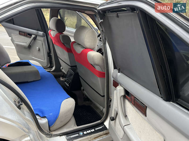 Седан BMW 5 Series 1990 в Славуте фото 11 Седан BMW 5 Series 1990 в Славуте