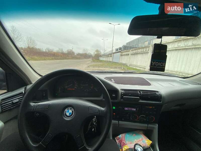 Седан BMW 5 Series 1991 в Борисполе