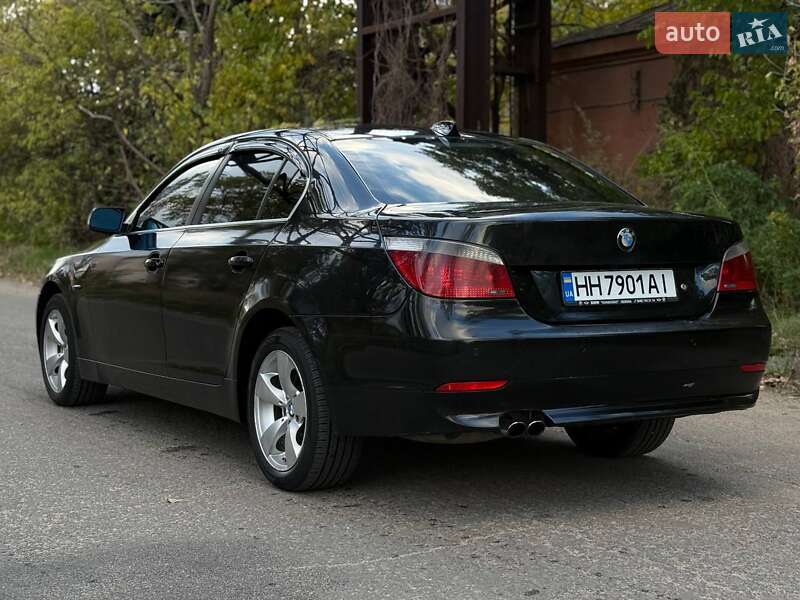 Седан BMW 5 Series 2004 в Николаеве
