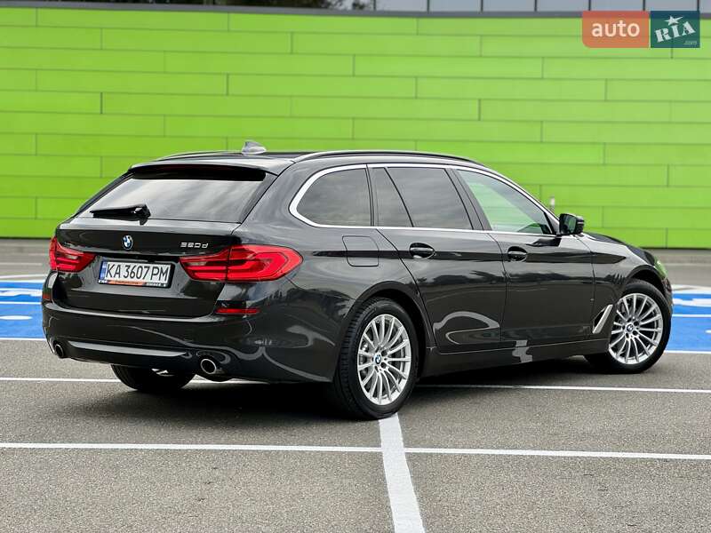 Универсал BMW 5 Series 2017 в Киеве фото 19 Универсал BMW 5 Series 2017 в Киеве