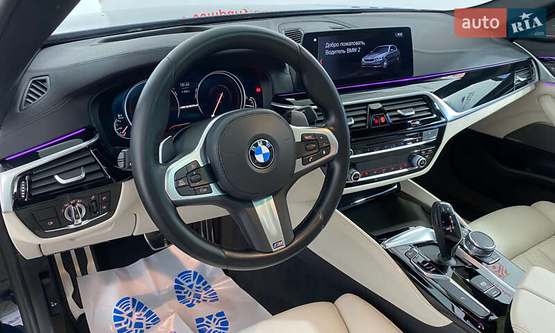 Седан BMW 5 Series 2017 в Львове