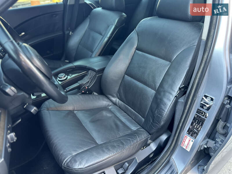 Седан BMW 5 Series 2004 в Коломые