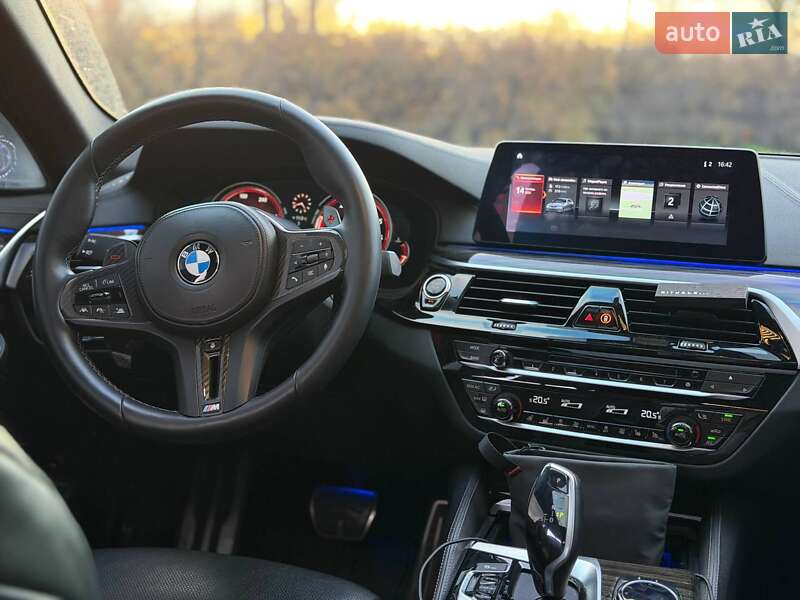 Седан BMW 5 Series 2017 в Кривом Роге
