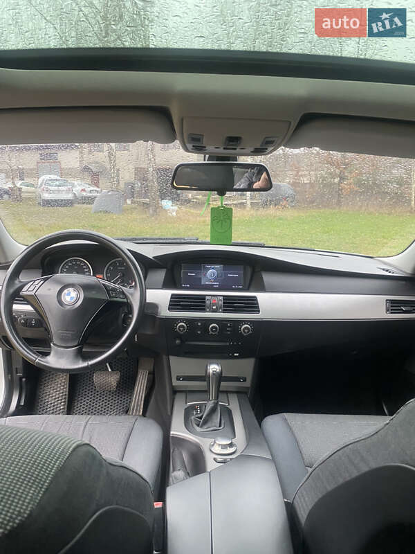 Седан BMW 5 Series 2004 в Славуте