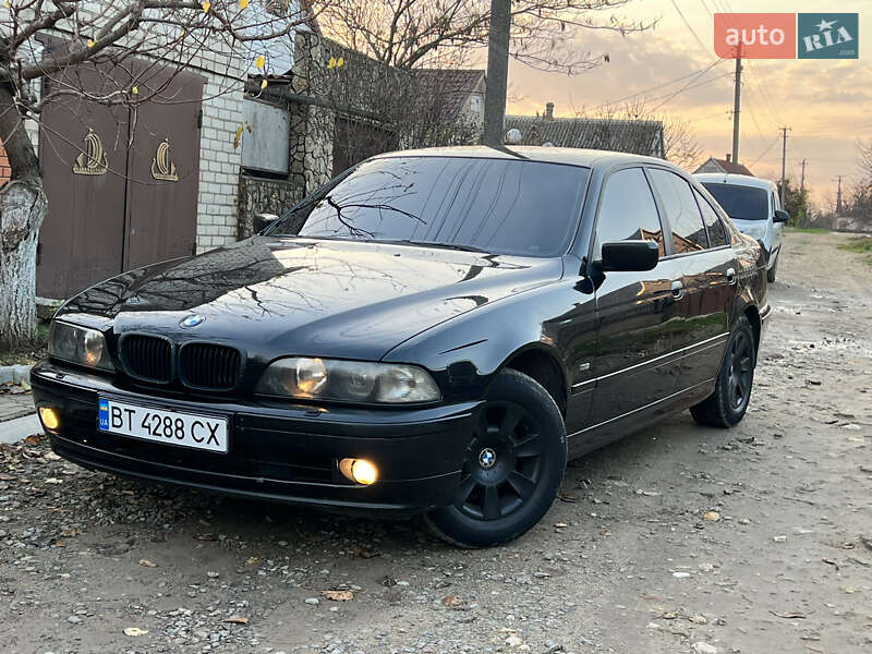 Седан BMW 5 Series 2003 в Херсоне