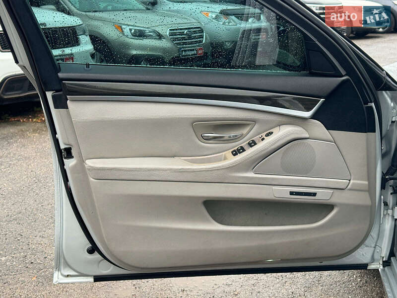 Седан BMW 5 Series 2011 в Виннице