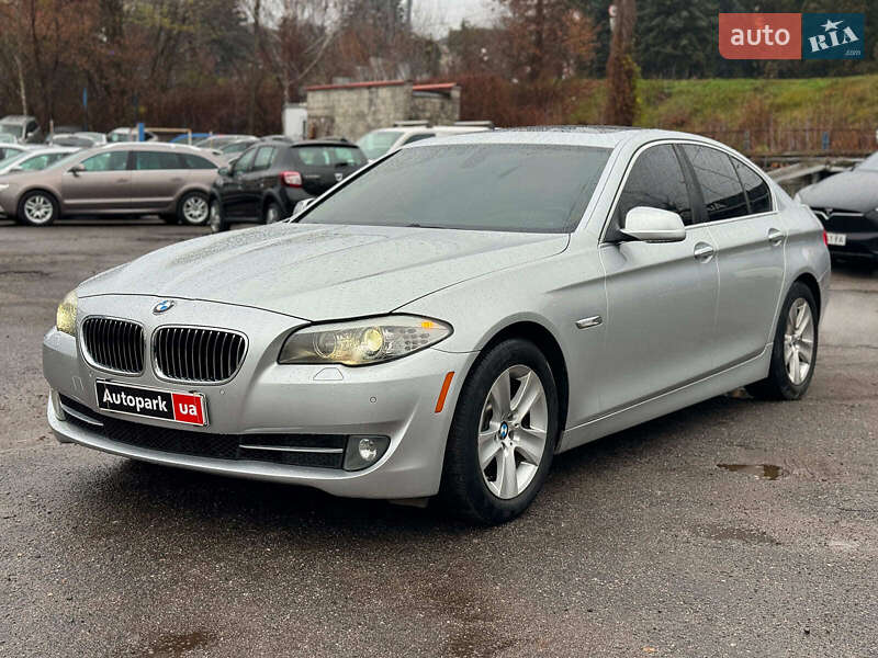 BMW 5 Series 2011