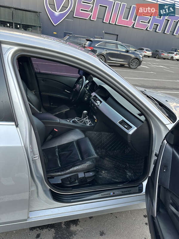 Седан BMW 5 Series 2003 в Чернигове