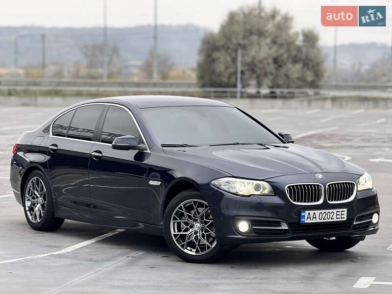 Седан BMW 5 Series 2016 в Киеве