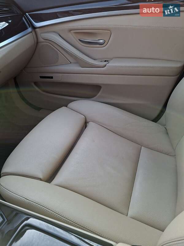 Седан BMW 5 Series 2013 в Кременчуге