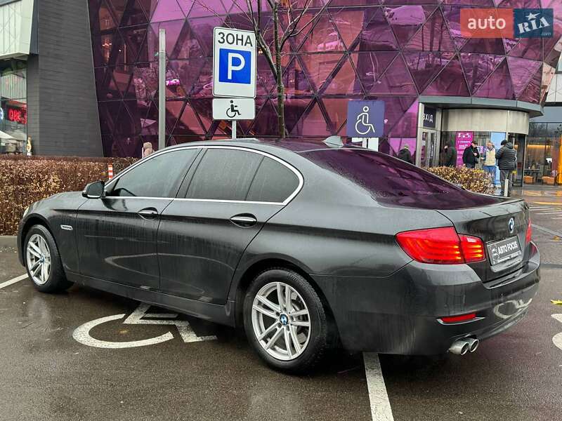 Седан BMW 5 Series 2015 в Киеве
