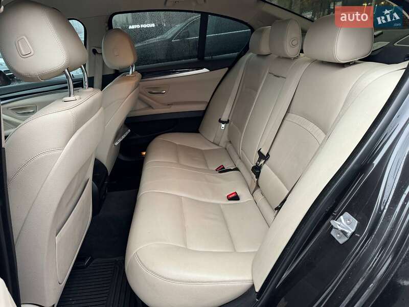 Седан BMW 5 Series 2015 в Киеве
