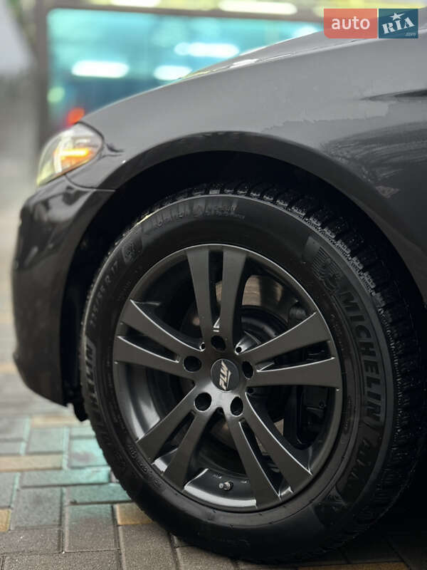 Седан BMW 5 Series 2013 в Кам'янець-Подільському фото 34 Седан BMW 5 Series 2013 в Кам'янець-Подільському