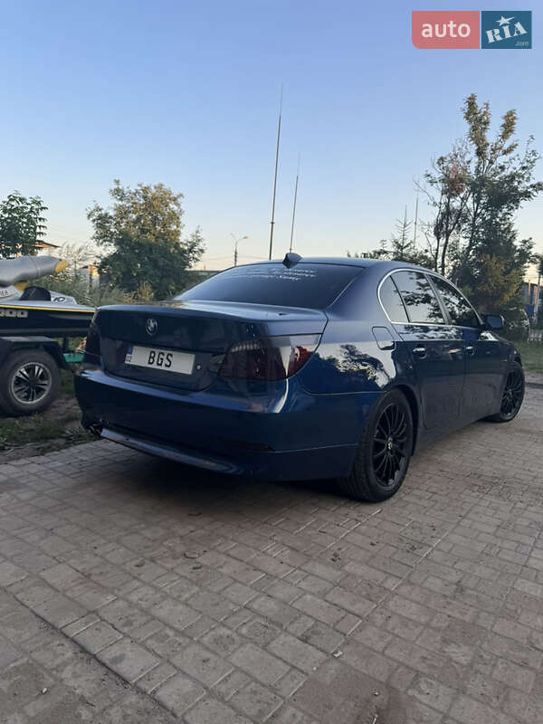 Седан BMW 5 Series 2005 в Сумах
