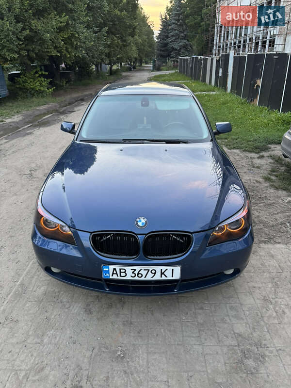 Седан BMW 5 Series 2005 в Сумах
