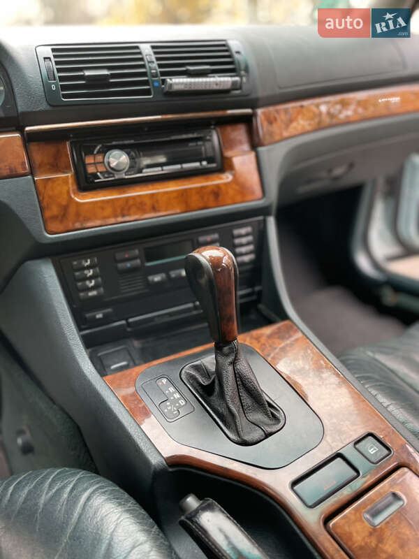 Седан BMW 5 Series 1998 в Одессе