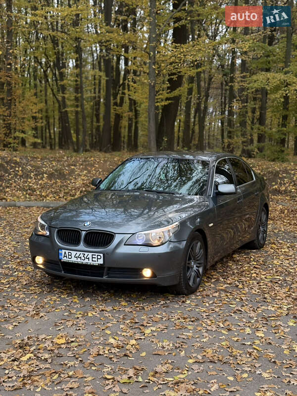 Седан BMW 5 Series 2004 в Жмеринке