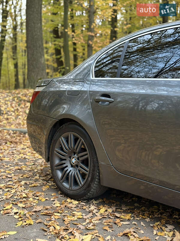 Седан BMW 5 Series 2004 в Жмеринке