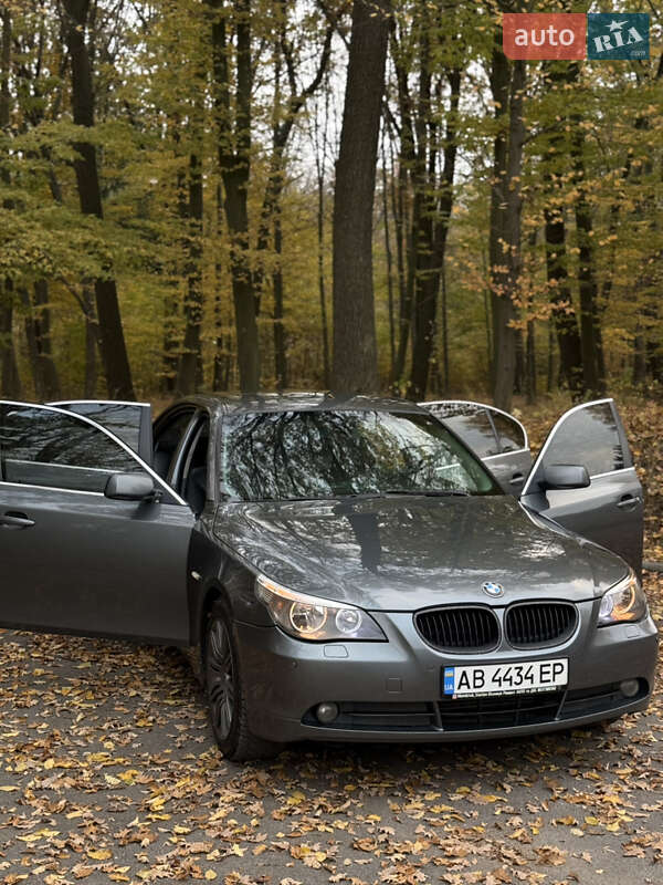 Седан BMW 5 Series 2004 в Жмеринке
