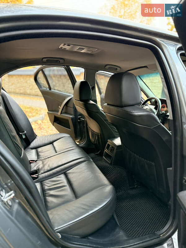 Седан BMW 5 Series 2004 в Жмеринке