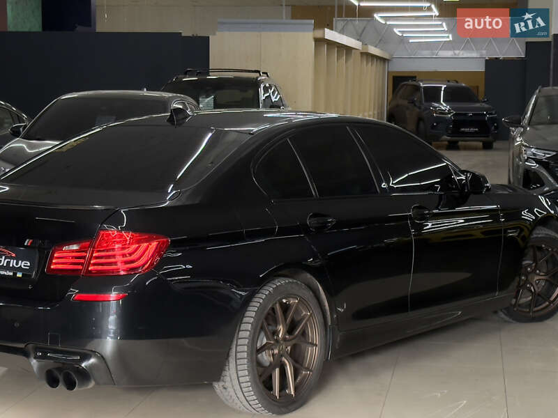 Седан BMW 5 Series 2014 в Миколаєві