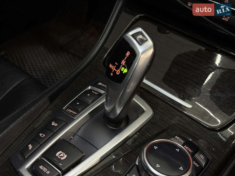 Седан BMW 5 Series 2014 в Миколаєві