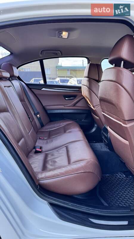 Седан BMW 5 Series 2013 в Кропивницком