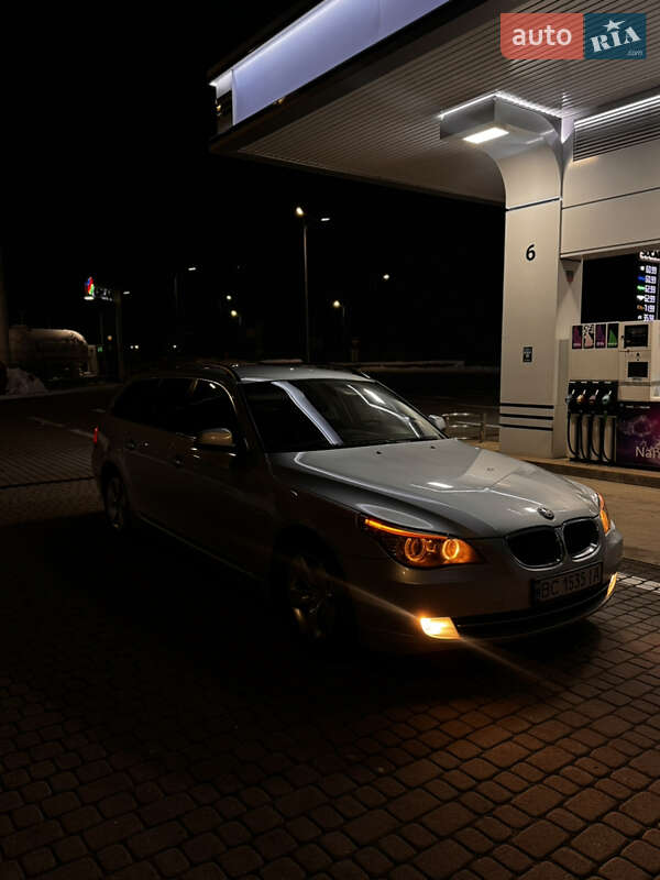 Универсал BMW 5 Series 2010 в Львове