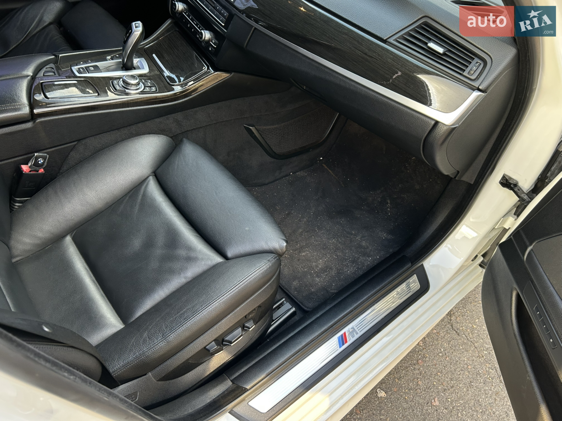 2012 BMW 5er - мініатюра 16
